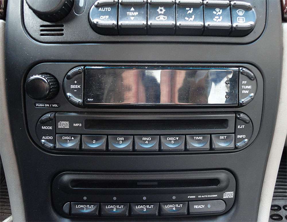 Totalny Rarytas. Owalne Radio Rah Mp3, Do Wszystkich Aut - Forum Chrysler 300